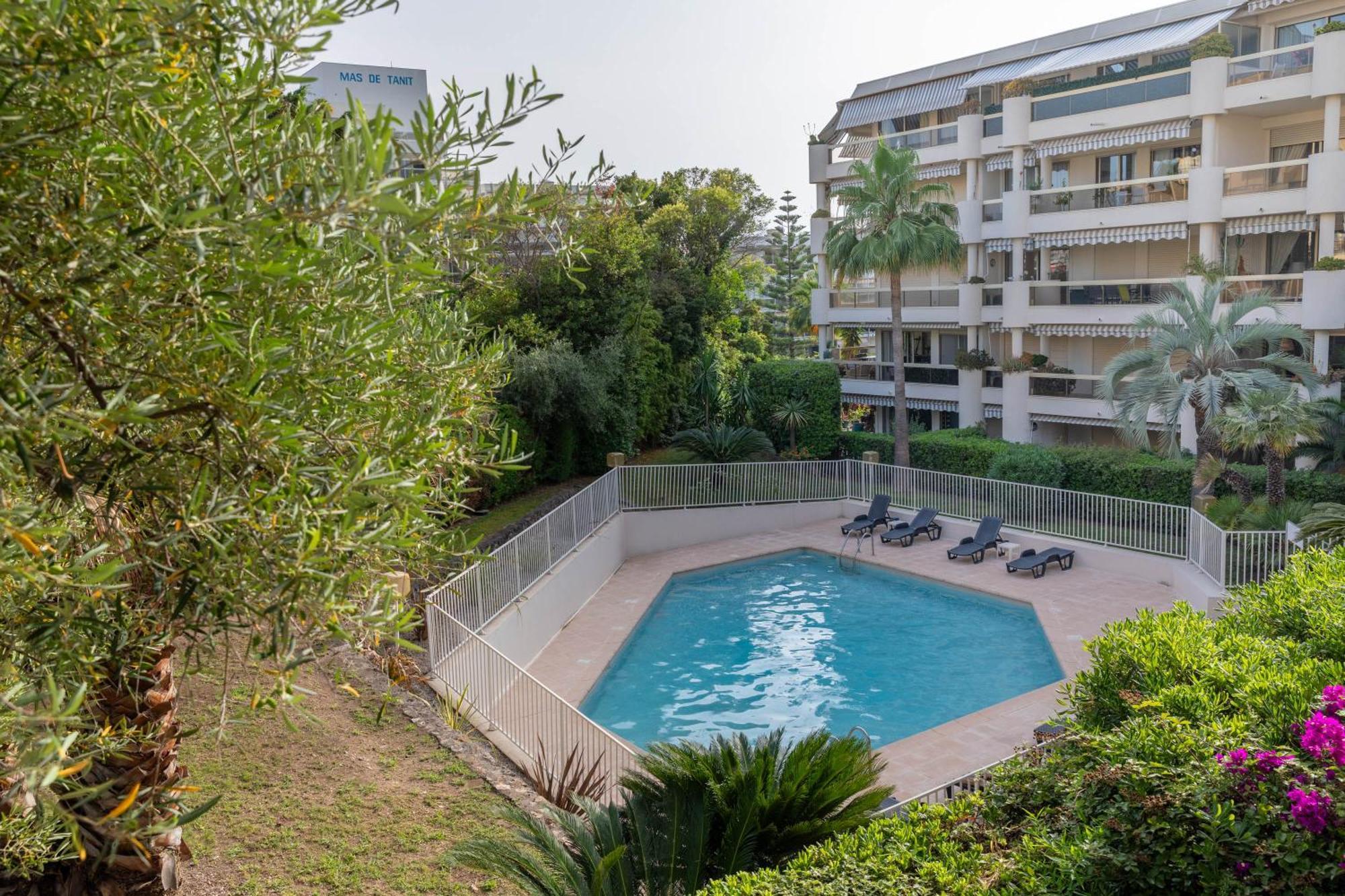 Tanit Piscine, 6 Couchages, Parking Apartamento Antibes Exterior foto